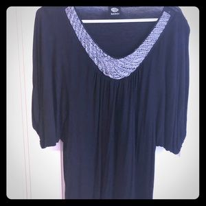Black beaded neck 3/4 sleeve top